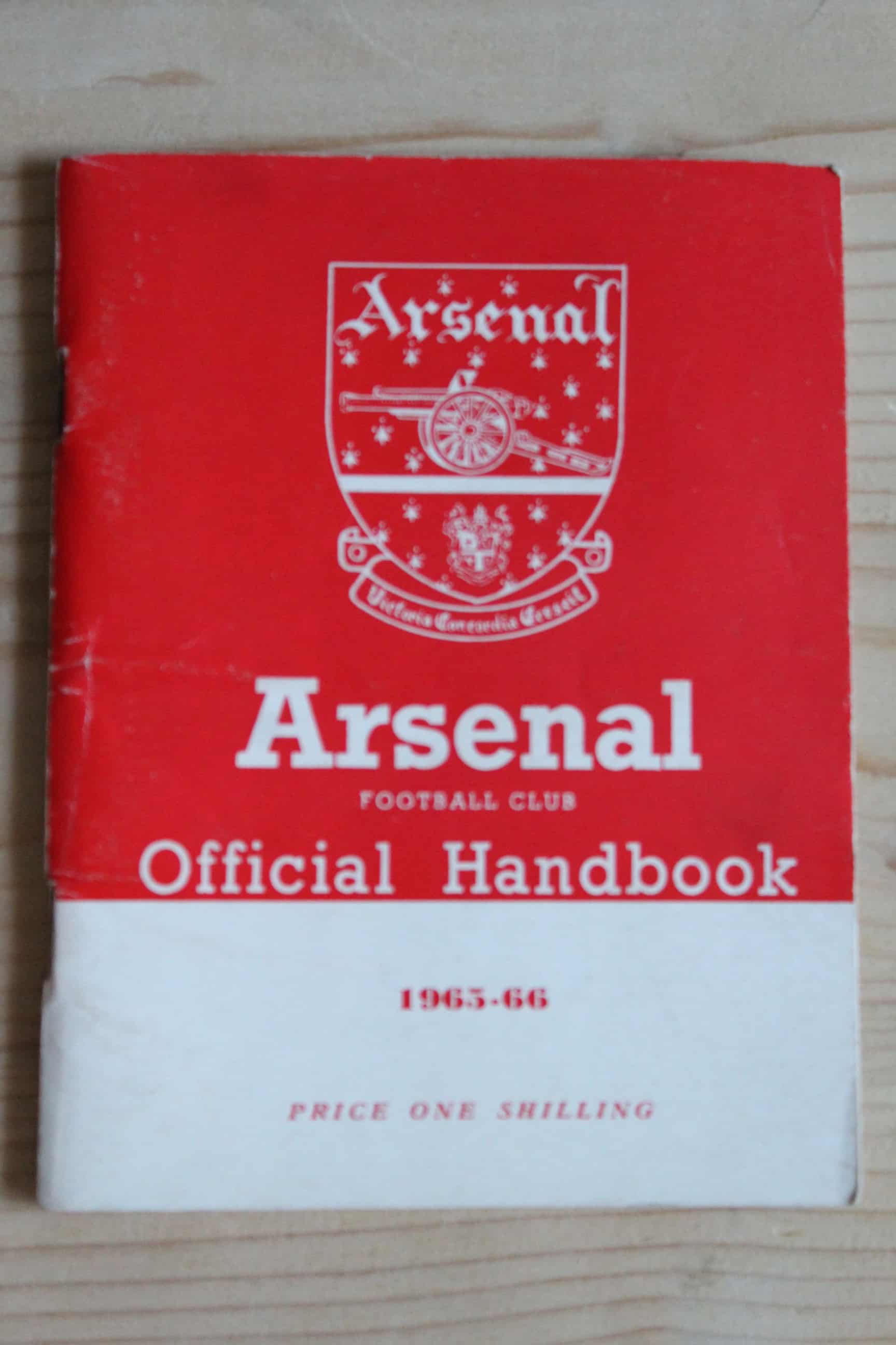 Arsenal Handbook/Yearbook v Arsenal Handbook/Yearbook